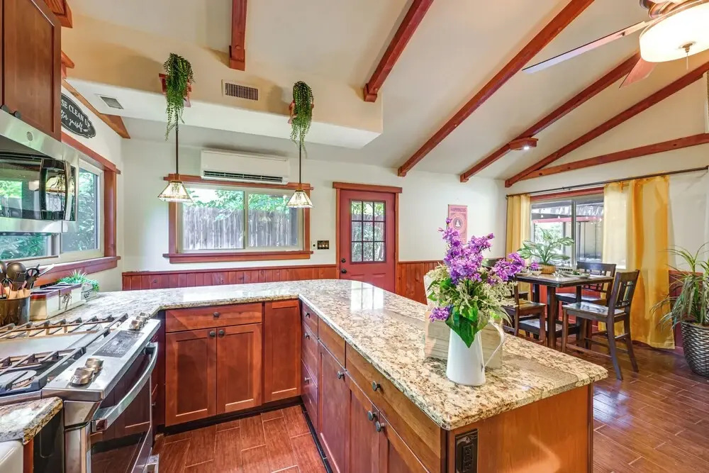 Idyllic Home in Kernville w/ Private Beach Access