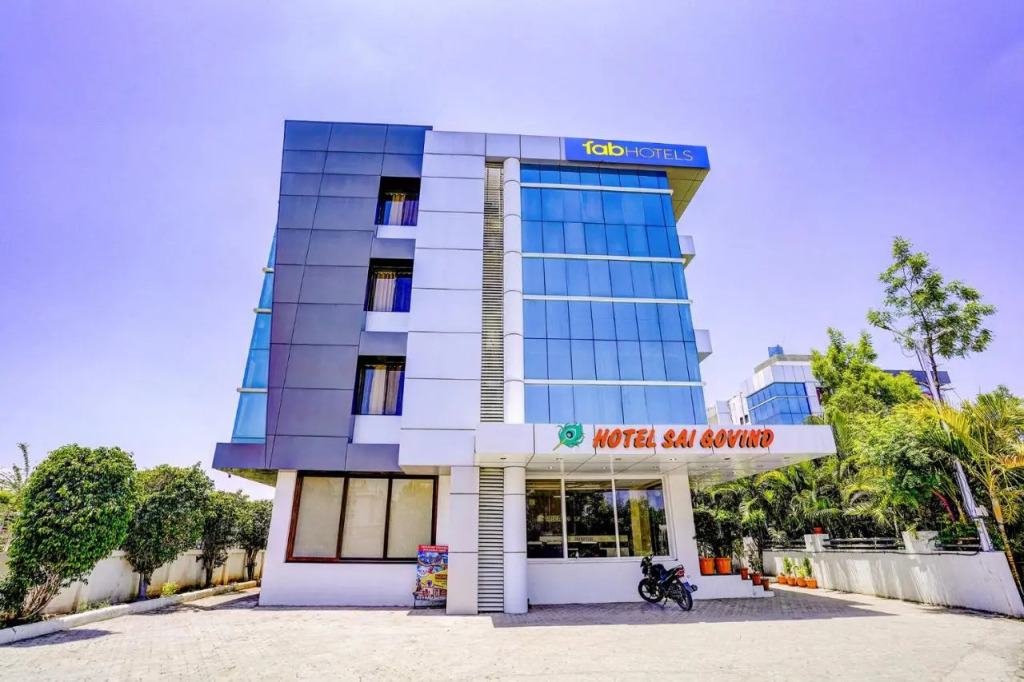 FabHotel Sai Govind