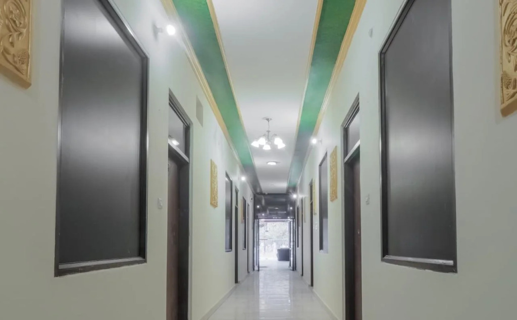 Hotel Hill View by OYO Rooms