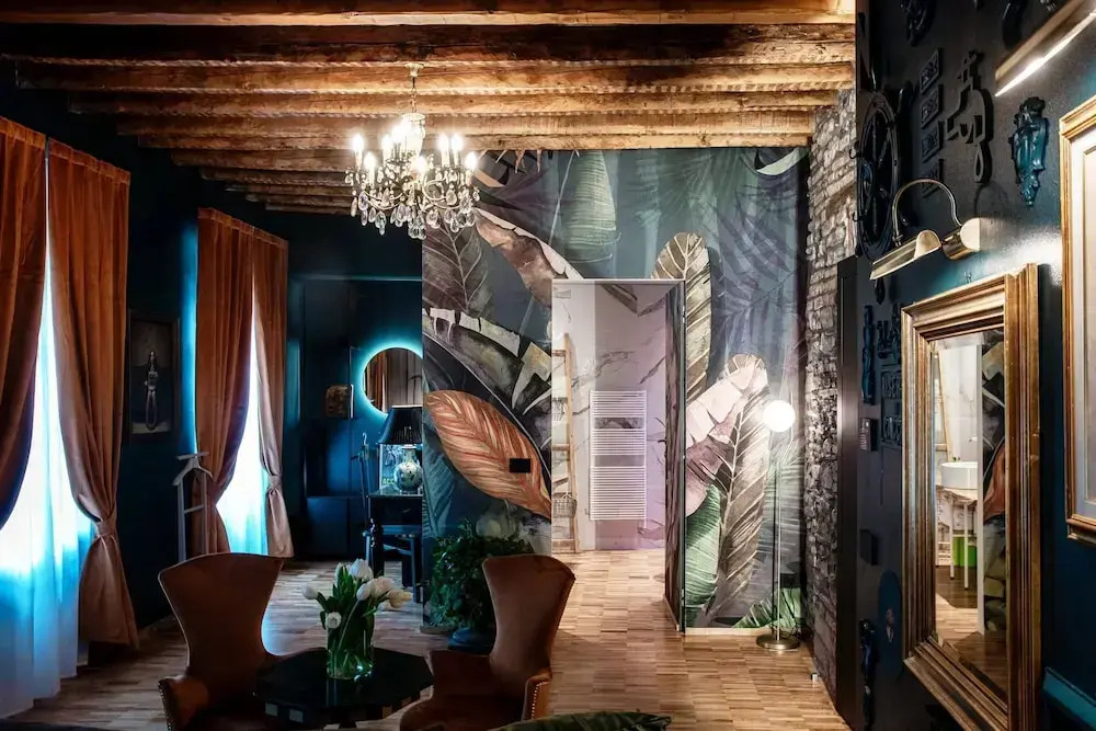 Aurum - Como Luxury Suites