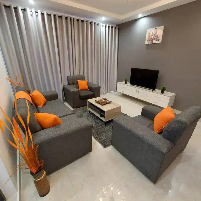 Urban Oasis - Modern Luxe 2 Bedroom Apt with pool, gym