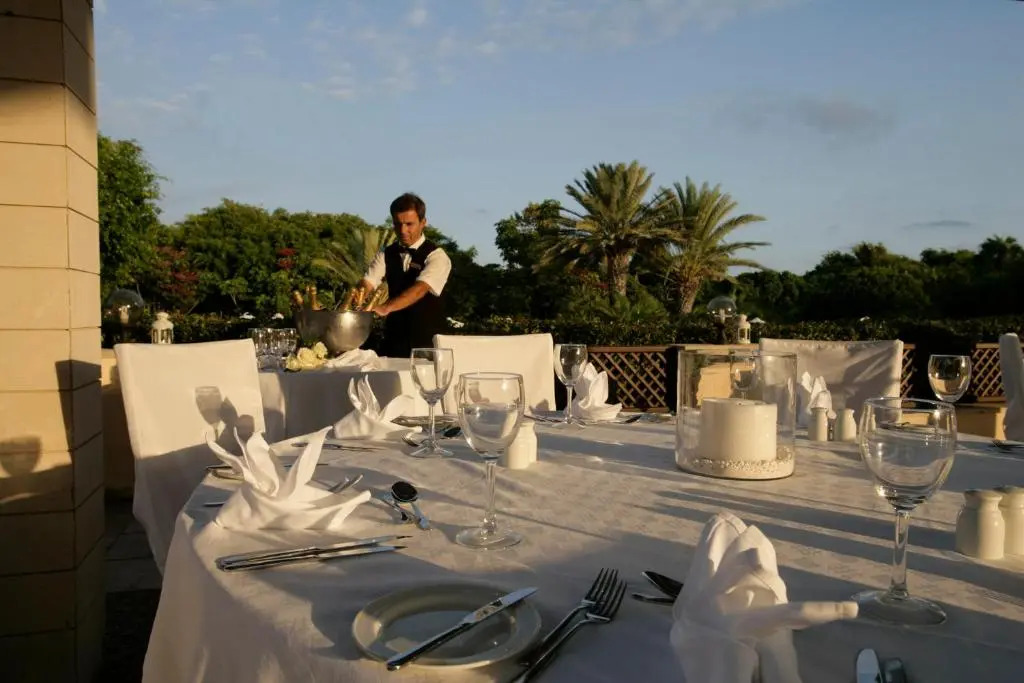 Avanti Hotel