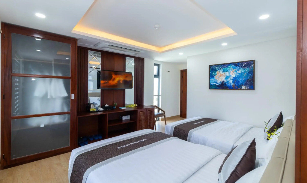 Vương Quốc 3 Hotel