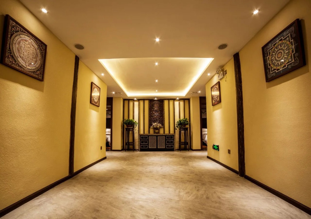 Blossom Dynasty Inn