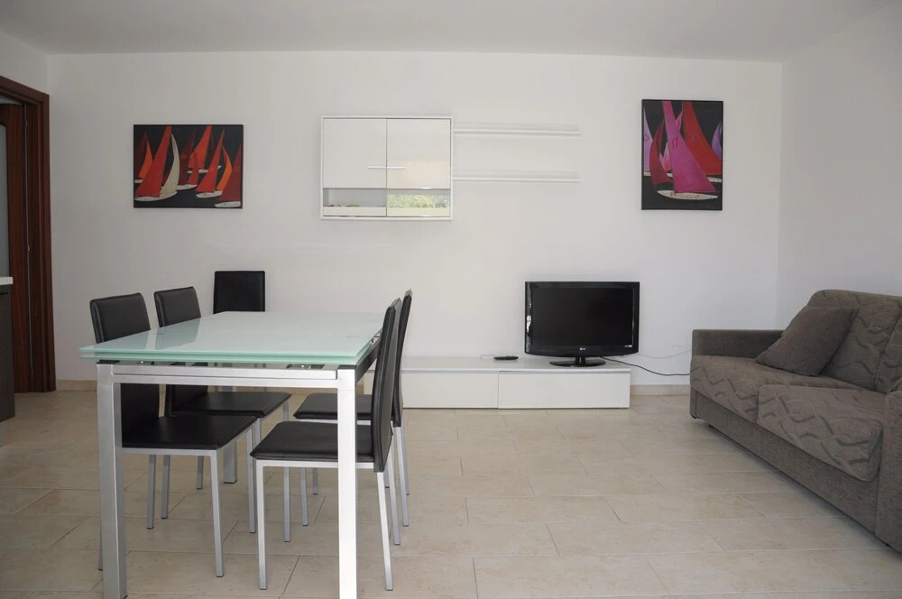 Apartment Sleeps 6 More 7 - Stintino