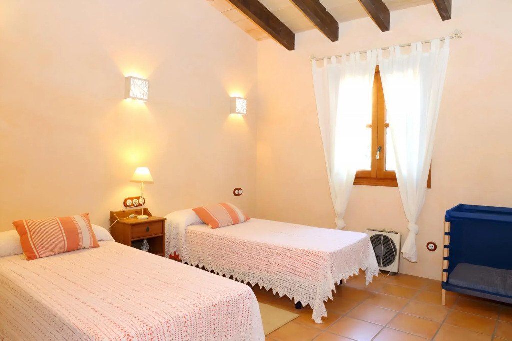 Villa Son Rossinyol, Sineu 128