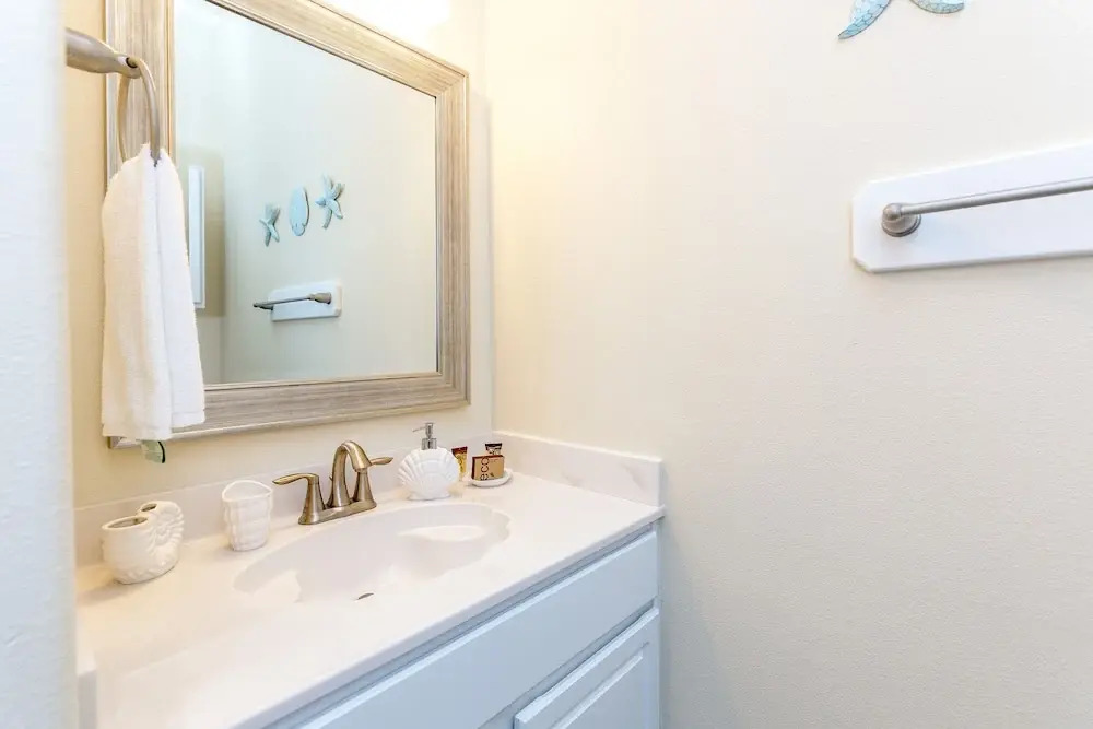 Oceanview End Unit Townhome by RedAwning