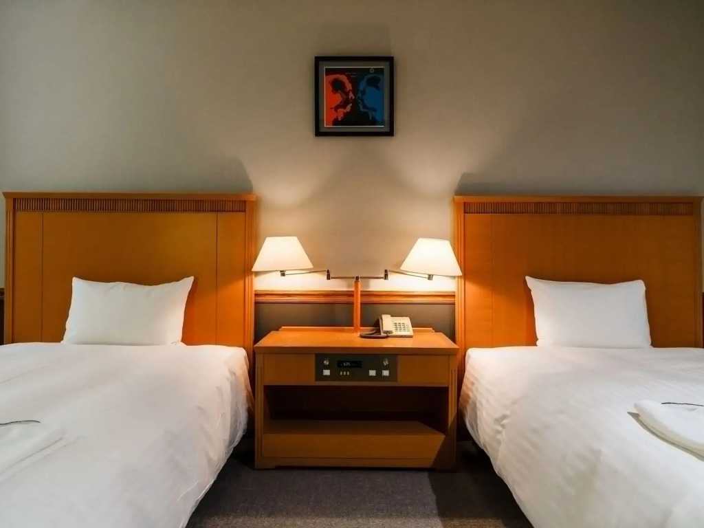 Hotel Azat Naha