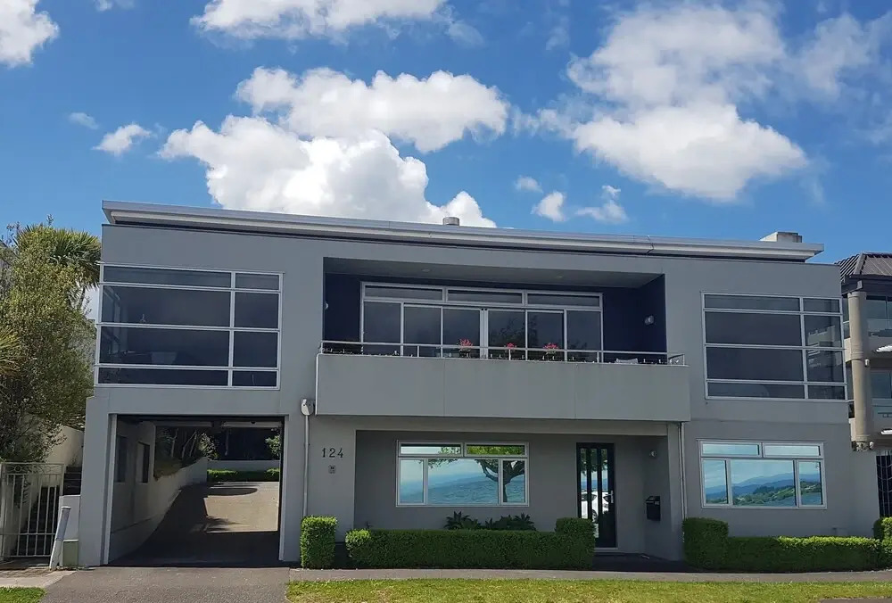 Ultimate Luxury on Lake Terrace