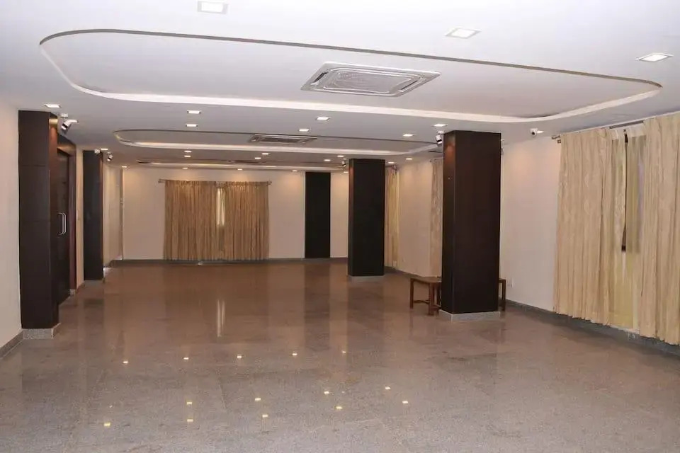 Meenal Hotel