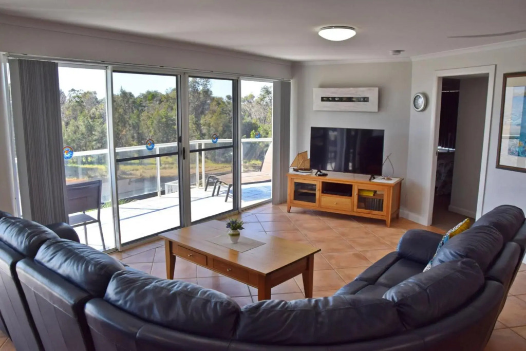 Ocean Shores Apartment 15
