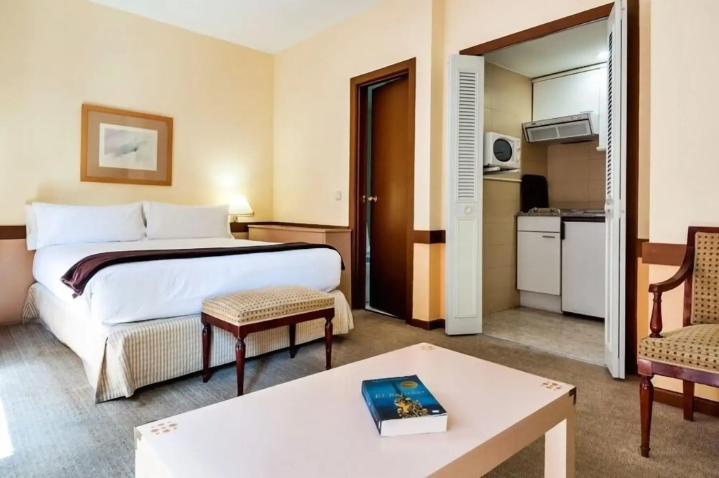 Отель Espahotel Plaza Basílica