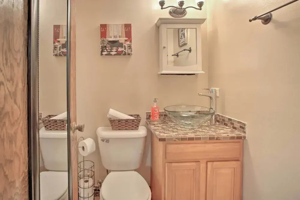 Home w/ Yard & Patio ~ 30 Mi to Downtown Chicago