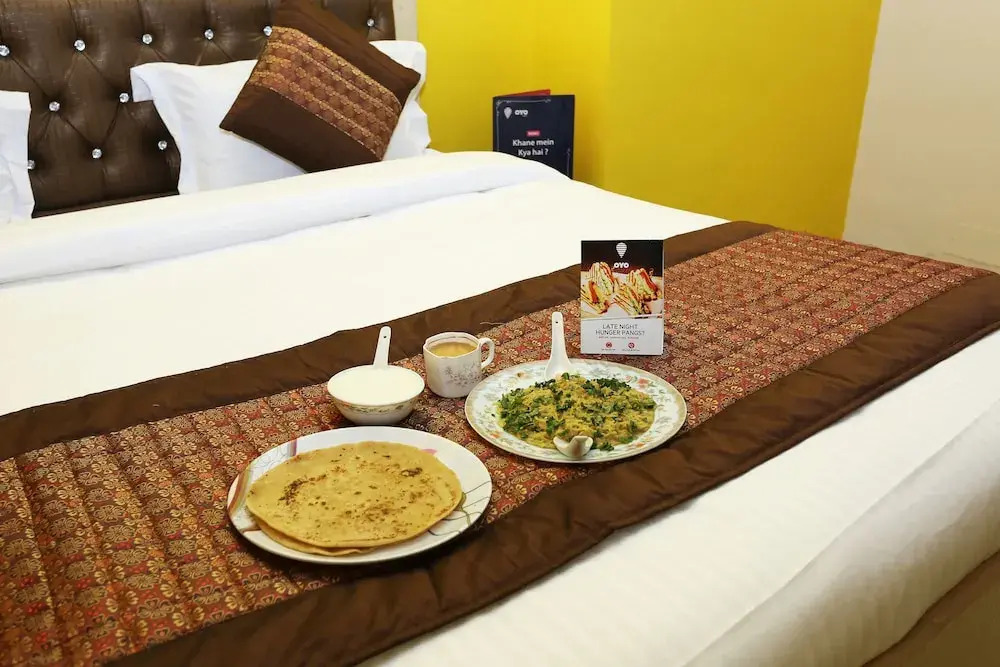 OYO 8438 DSR Residency
