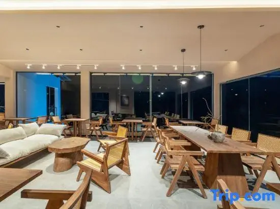 Yujian Mountain Snow Mountain Homestay