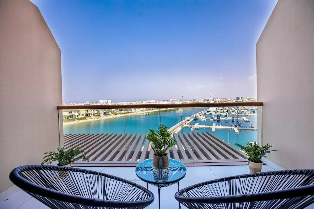 Palm Views East - Lovely View - Luxury Furnished