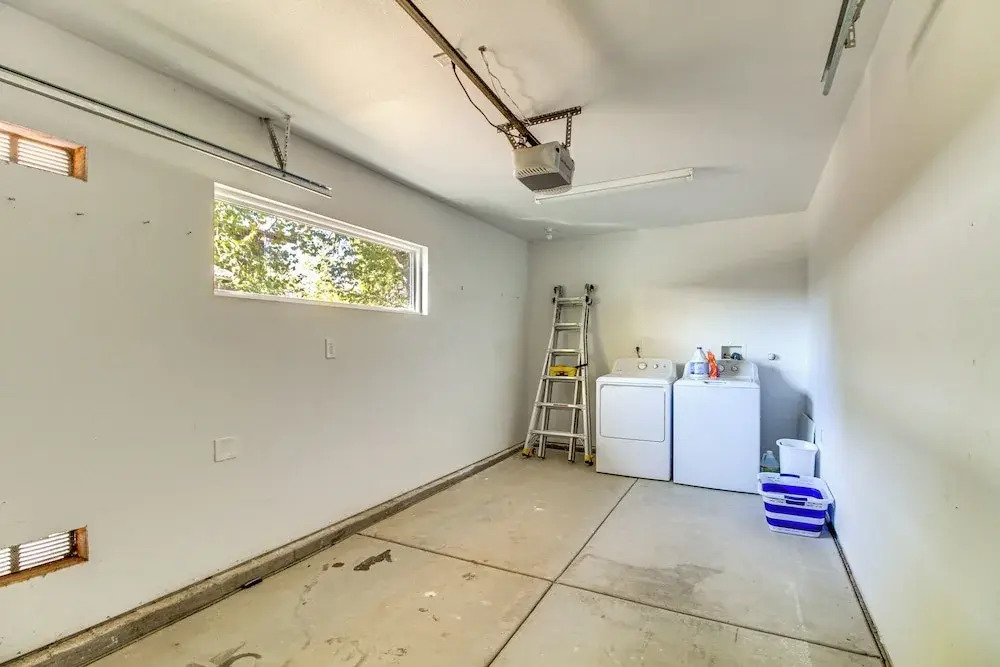 Stylish Home 2 Mi to Old Town Albuquerque!