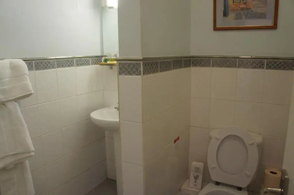 Athena Guest House