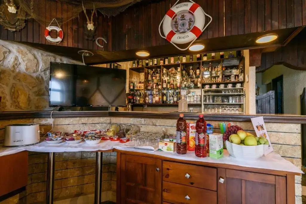 La Bodega Apartments