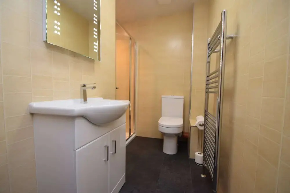 Rosedene Highland House - Emperor Apartment 6