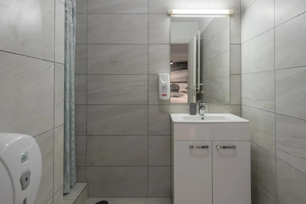 Bucharest Central Apartments - Shabbat Friendly