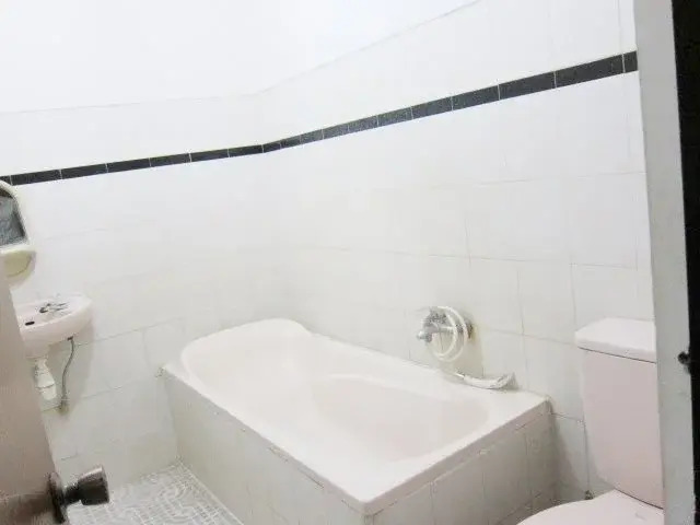 Henny Executive Homestay