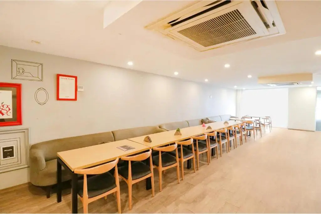 FabHotel Pantao Stays