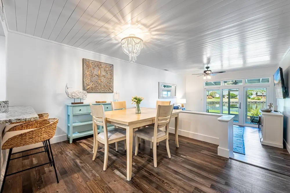 Bayou Village 628