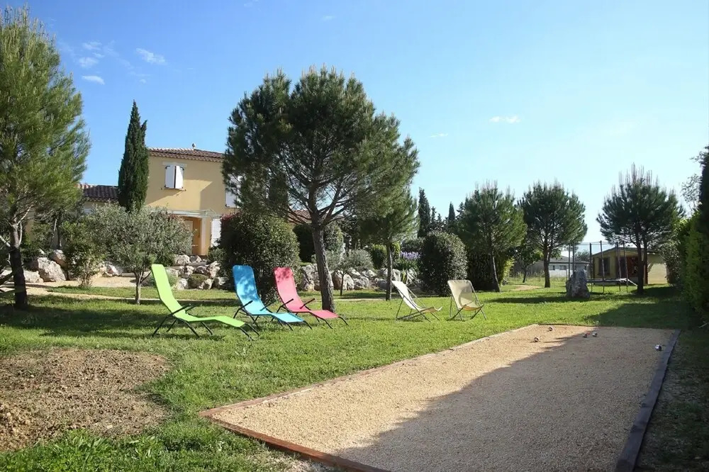 Anduze Gîte Les Pins au "Petit Clos des Cigales"
