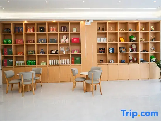 Wandong Hotel (Nandan Dongtian Jiuhai Scenic Area)