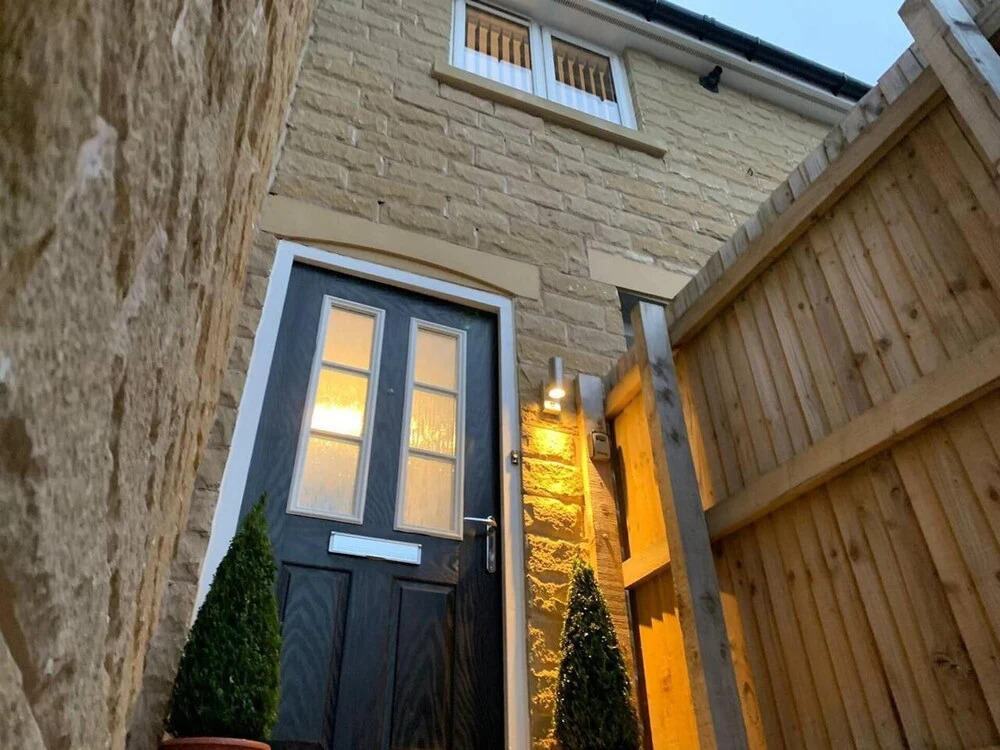 Apperley Bridge View- Modern Cosy and Comfortable