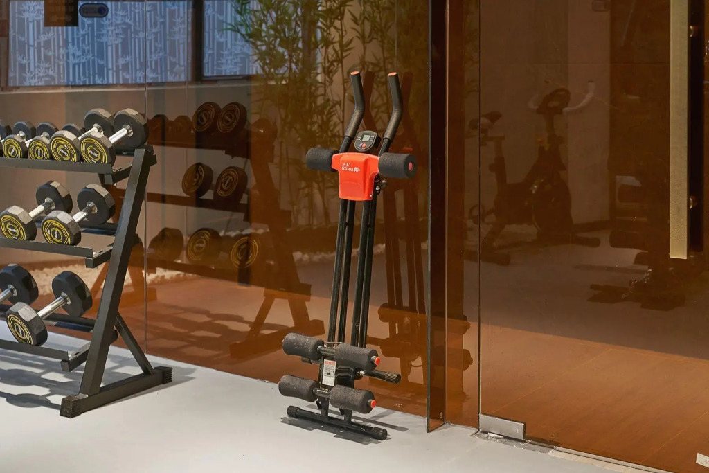 Fengyue Light Fashion Hotel (Guangzhou Baiyun Airport Renhe Metro Station Branch)