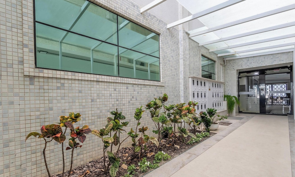 3-bedroom Apt on the BC Waterfront - Egb0052