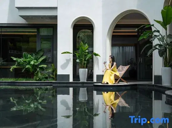 Tengchong Yunju Star Hot Spring Resort