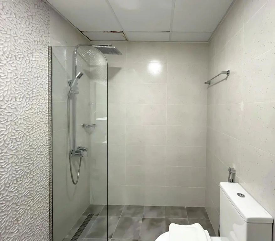 Jewelz Luxury 2BR Balcony, Pool & Garden Views