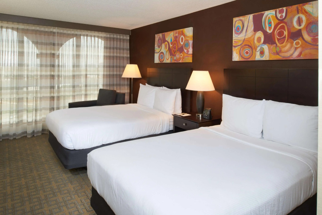 DoubleTree by Hilton Dallas Market Center