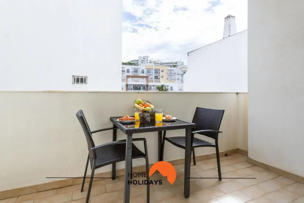 #001 Beautiful Flat Near the City Center, Beach
