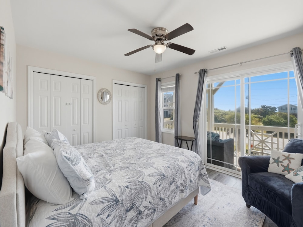 Lovin' Lowe Tide by Topsail Realty