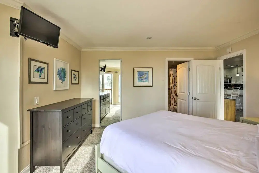 Oceanfront San Diego Condo - Walk to Pacific Beach