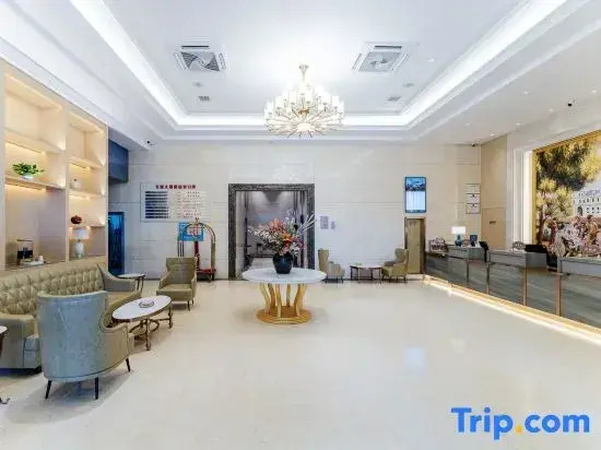 Vienna Hotel (Zhengzhou University First Affiliated Hospital Medical College Metro Station Branch)