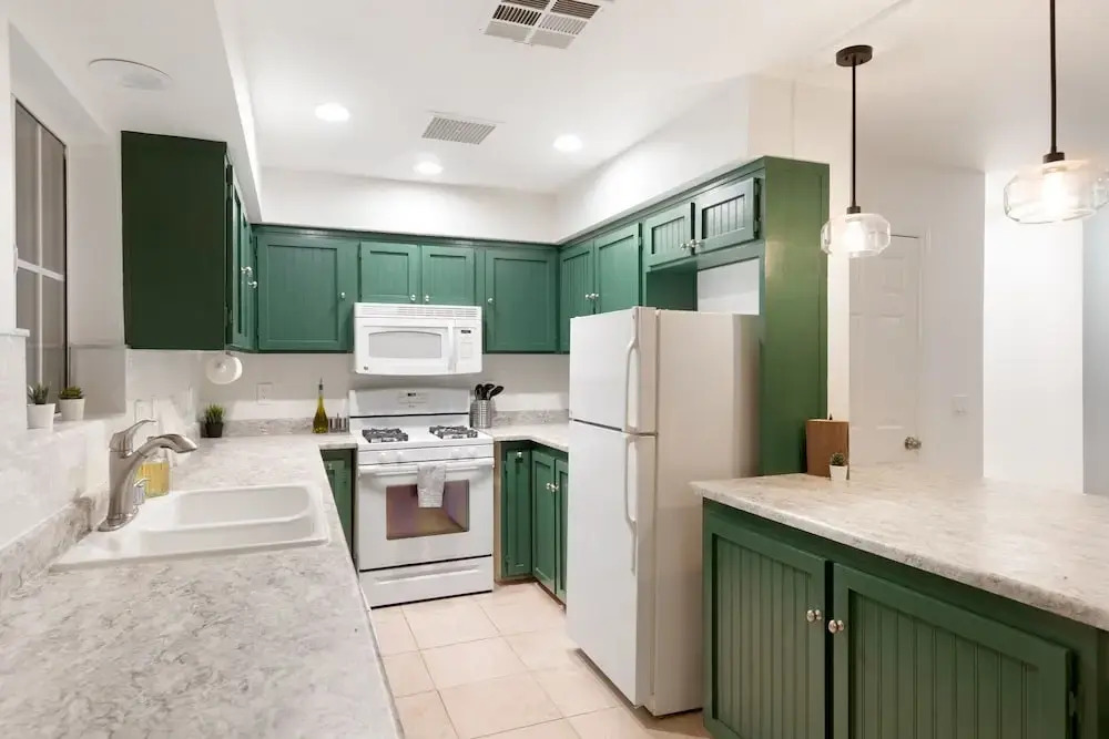 Golden Desert Ranch - Hot Tub, Fire Pit And Bbq! 3 Bedroom Home by RedAwning