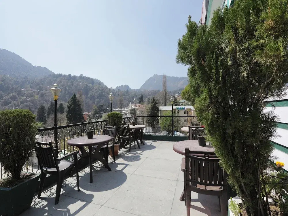 OYO 12542 Hotel Ankur Plaza
