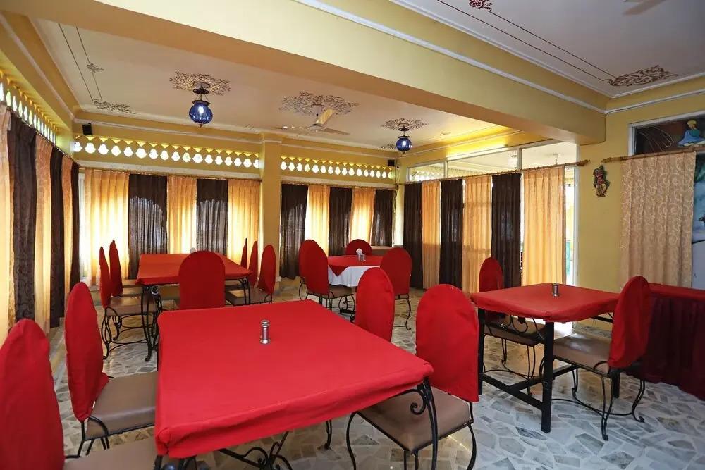OYO 3942 Hotel Baba Palace