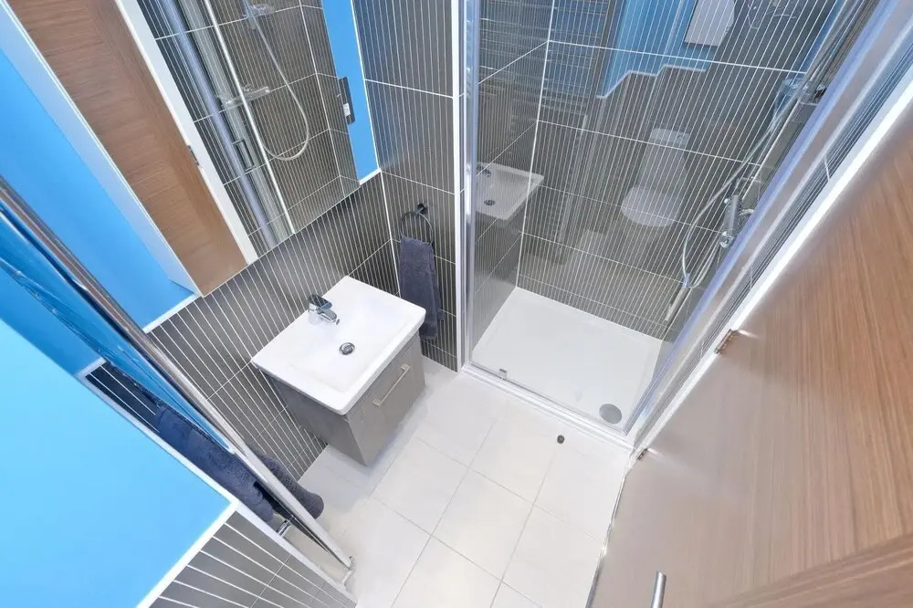 Stunning Central Two Bedroom Executive Apartment