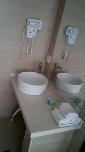 Hexiang Runhe Business Hotel