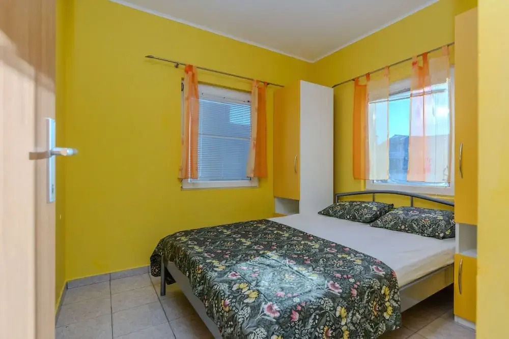 Apartment Mahnet