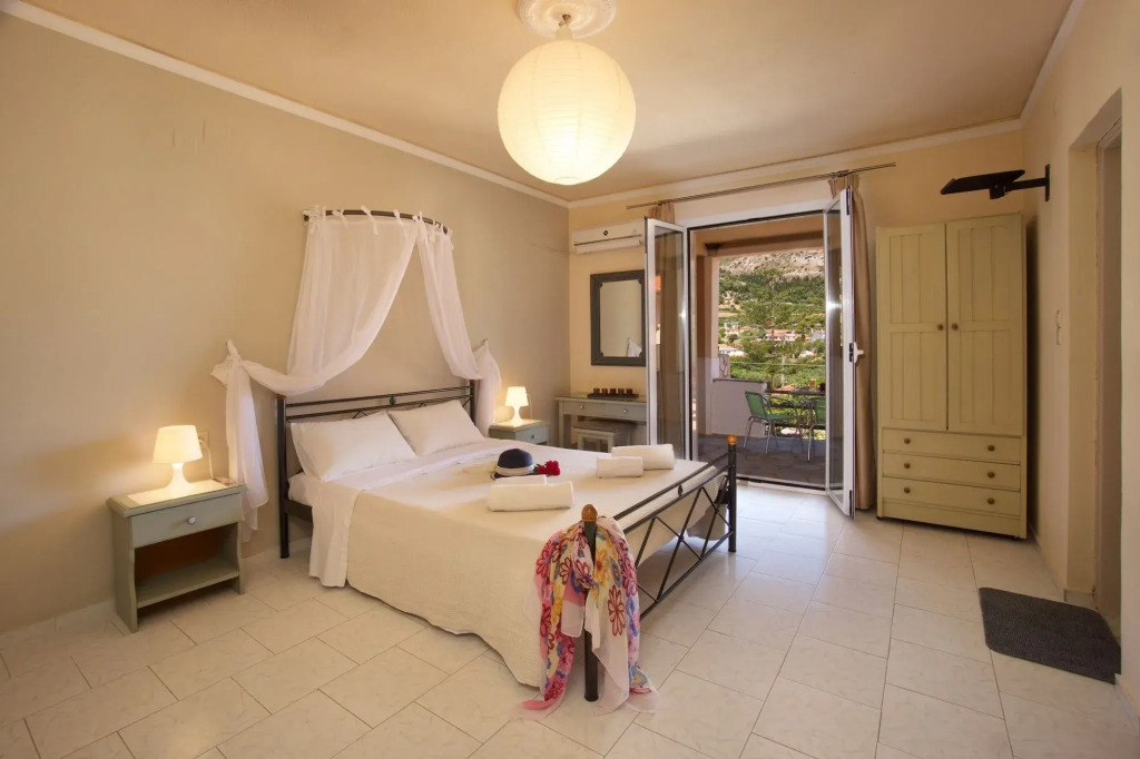 Minas Apartments