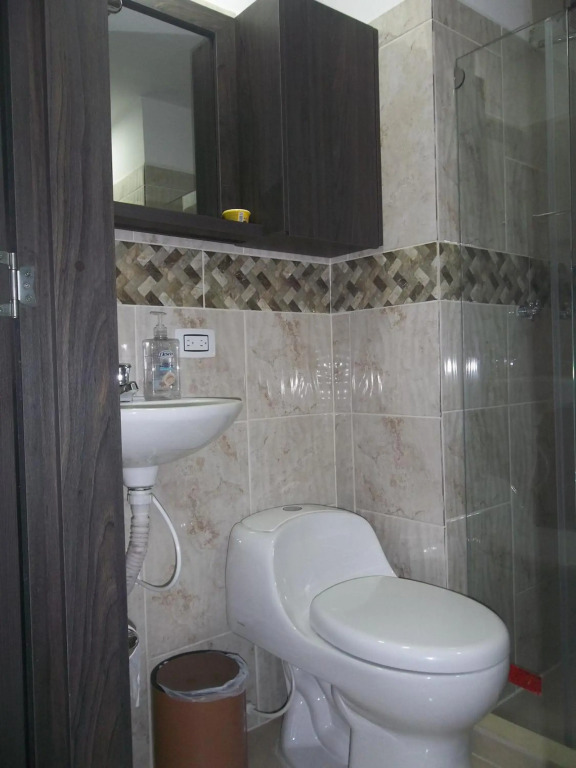 Apartaestudio en Pereira con vista al viaducto - Beatiful apartment with city view