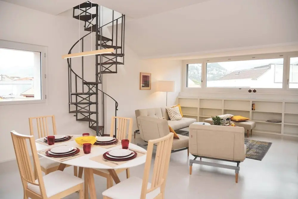 Luxury Nassa Penthouse With Private Terrace in Lugano