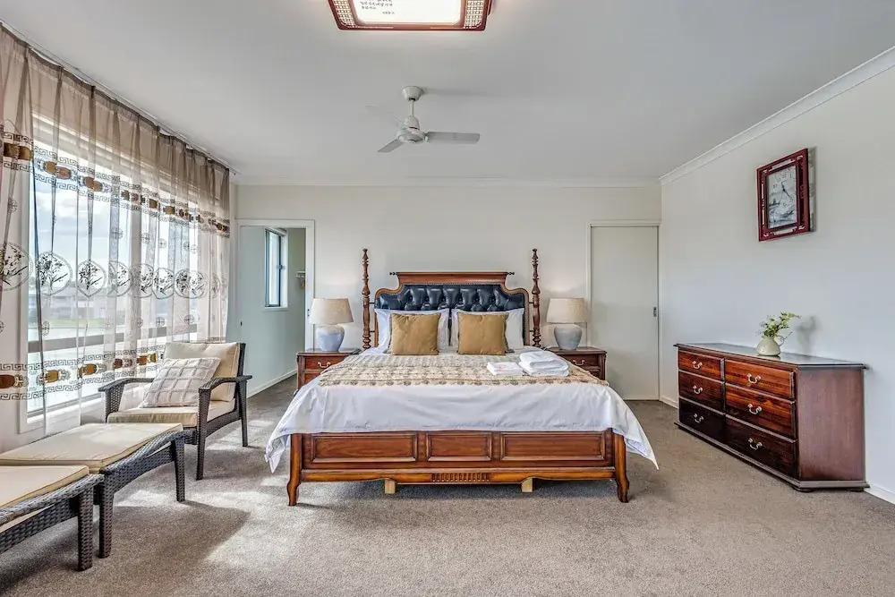 StayAU 5BR Lakefront Escape Point Cook